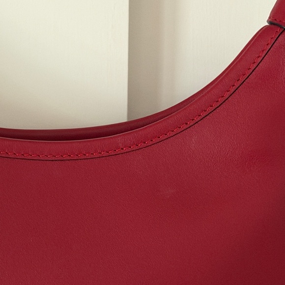 Coach Curve Zip Bag in Red - Picture 4 of 6